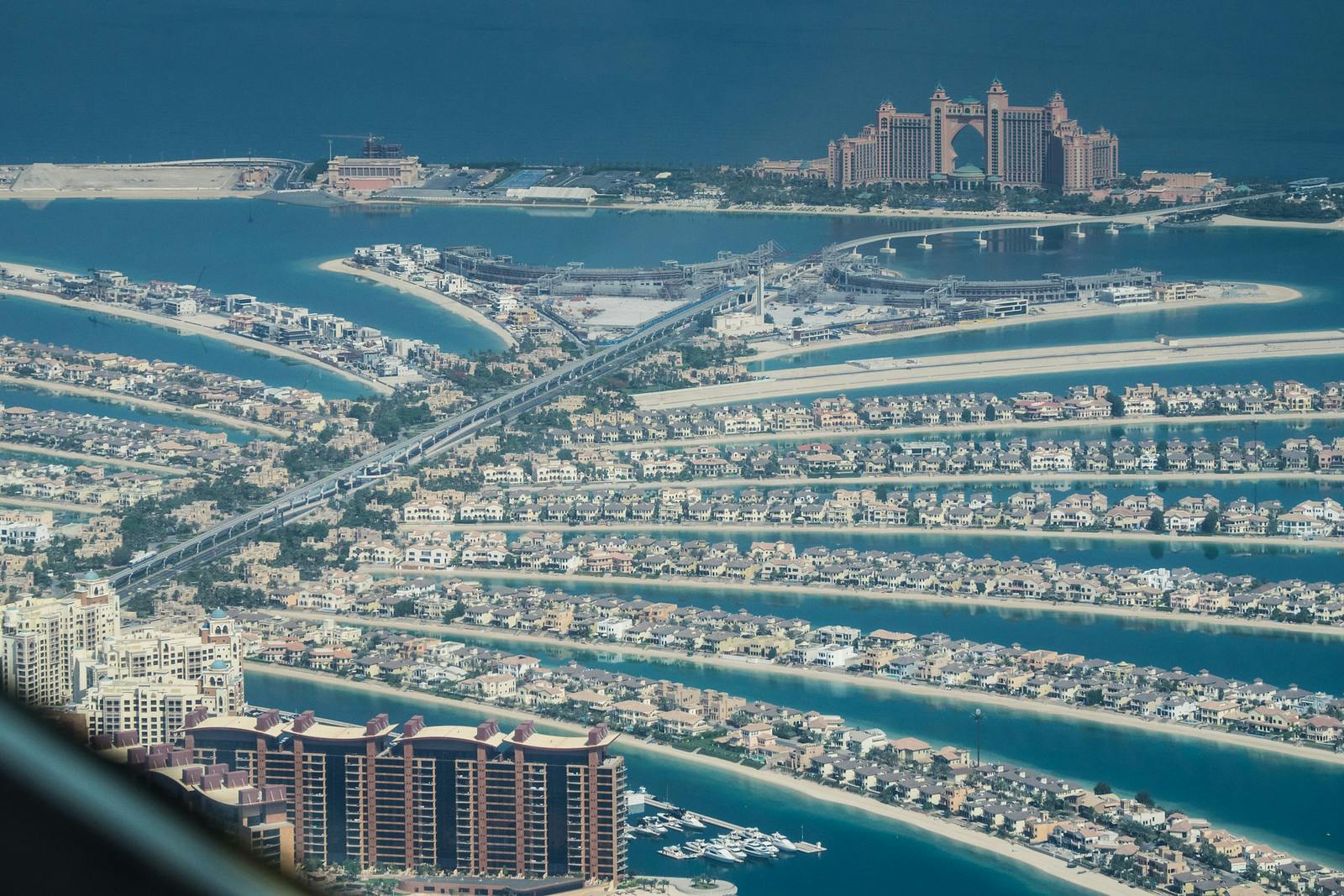 Take a Helicopter Tour Over Dubai